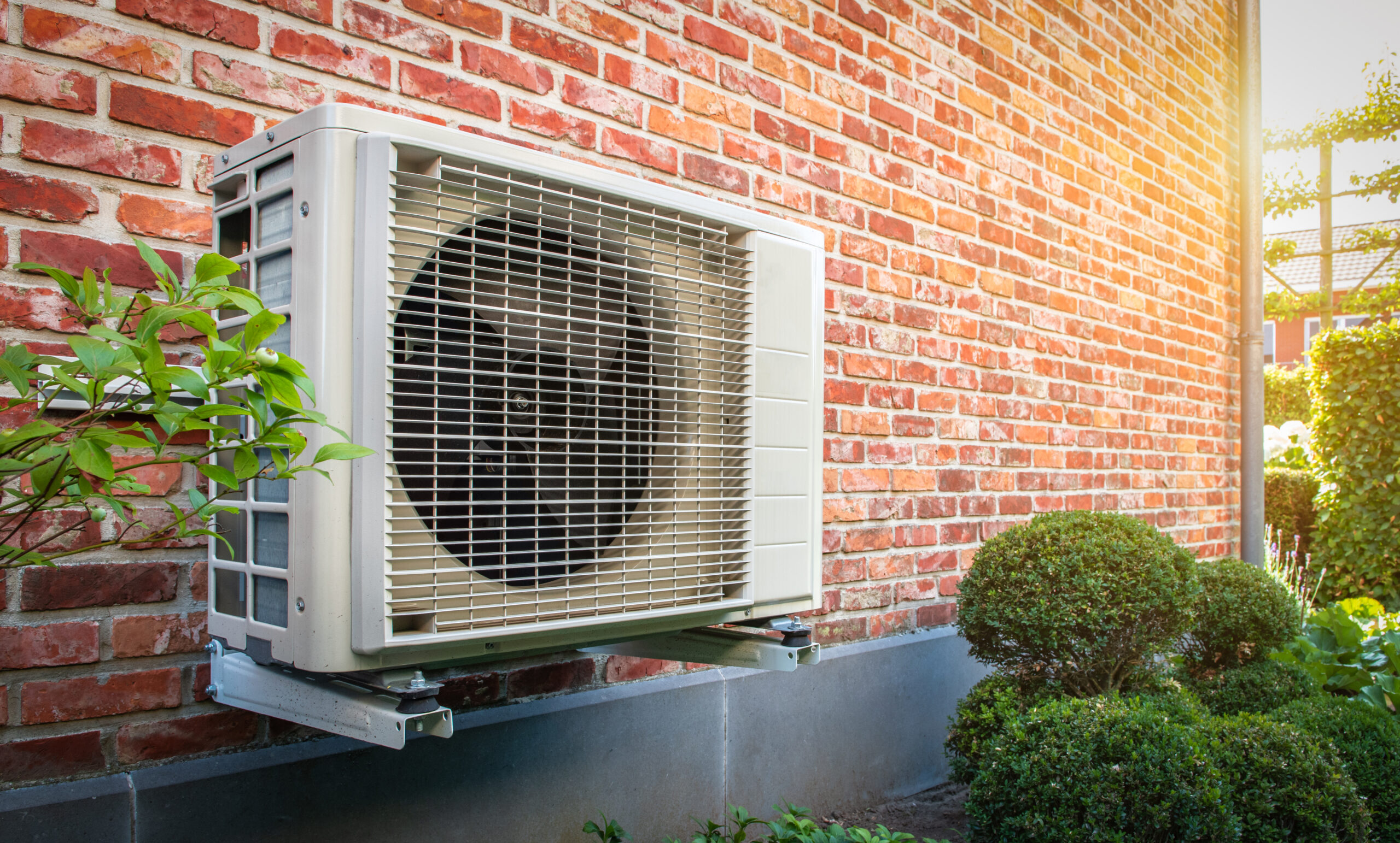 Why Is My House So Humid With the AC On in Florida?